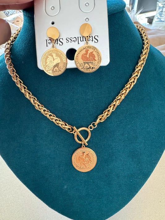 Magnifique collier et ses boucles en acier inoxydable